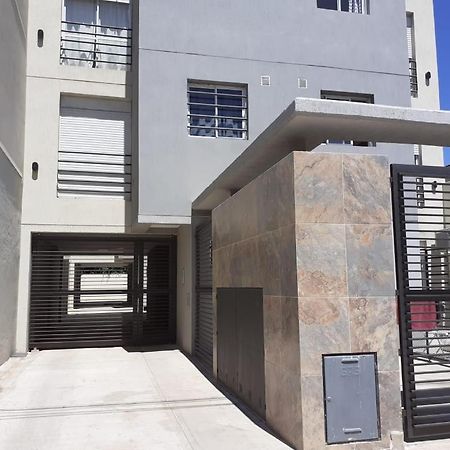 Departamento Witcomb Con Estacionamiento Apartment Bahía Blanca Екстериор снимка